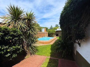 Casa en  Venta en Avenida San Martin