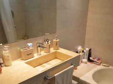 Departamento en venta - 2 Dormitorios 2 Baños - Recoleta