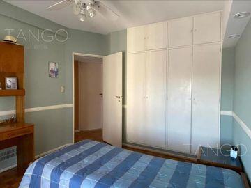 Venta Departamento 4 Ambientes en Caballito Con Balcón al Frente Cochera Baulera Escritorio