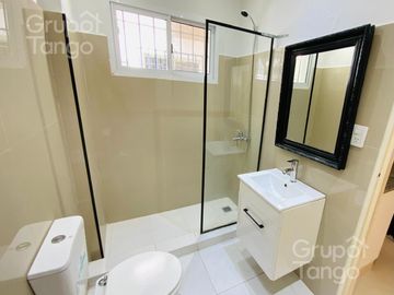 Departamento venta en Retiro, 1 ambiente con patio privado