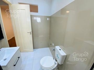 Departamento venta en Retiro, 1 ambiente con patio privado