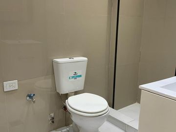 Departamento venta en Retiro, 1 ambiente con patio privado