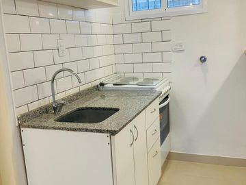 Departamento venta en Retiro, 1 ambiente con patio privado