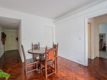 Departamento en Venta de 3 ambientes con balcon en Recoleta