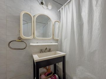 Departamento en Venta de 3 ambientes con balcon en Recoleta