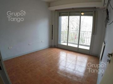 Venta Departamento Dos Ambientes Caballito Balcon Terraza