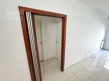 Venta Departamento Dos Ambientes Caballito Balcon Frente Terraza