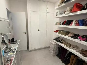 Departamento Venta La Paternal Cuatro Ambientes Balcon Frente Terraza Parilla