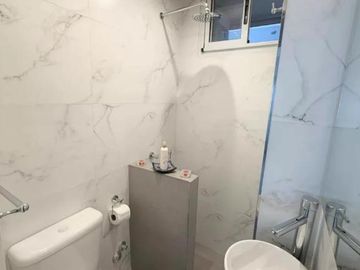 Departamento Venta La Paternal Cuatro Ambientes Balcon Frente Terraza Parilla