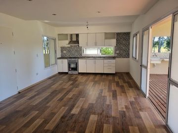 VENTA, CASA A LAGUNA, POSADA DE LOS LAGOS  al 100