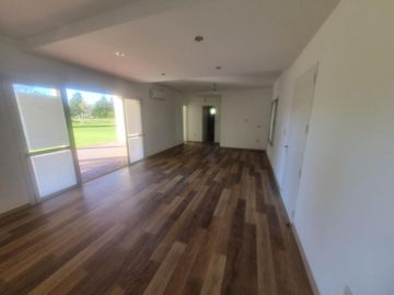 VENTA, CASA A LAGUNA, POSADA DE LOS LAGOS  al 100