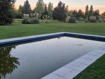 VENTA, CASA A LAGUNA, POSADA DE LOS LAGOS  al 100