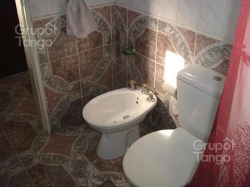 Venta Casa Boedo Almagro Seis Ambientes Dos Plantas
