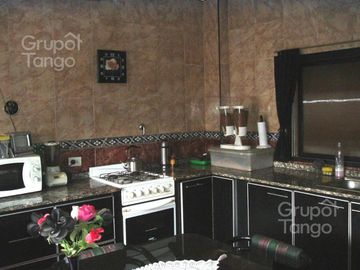Venta Casa Boedo Almagro Seis Ambientes Dos Plantas