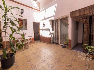 Venta Casa Boedo Almagro Seis Ambientes Dos Plantas