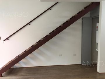 Venta Departamento en Nuñez Tipo Loft Dos Plantas Con Cochera Apto Crédito
