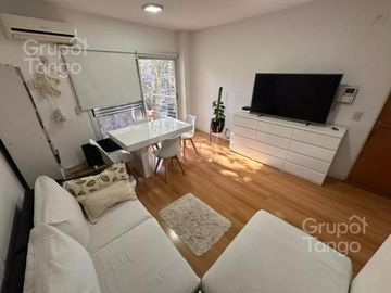 Venta Departamento 2 Ambientes en Caballito Con Cochera
