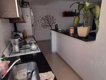 Venta Departamento en Villa del Parque Dos Ambientes Patio