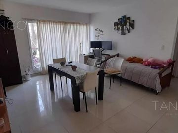 Venta Departamento en Villa del Parque Dos Ambientes Patio