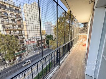 Departamento Venta Caballito Cuatro Ambientes Balcon Frente Terraza Parilla