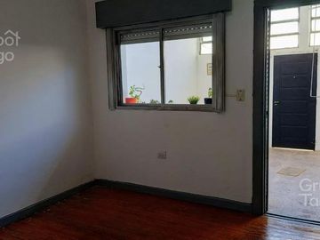 PH en Belgrano, Venta 2 ambientes, con patio