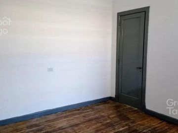PH en Belgrano, Venta 2 ambientes, con patio