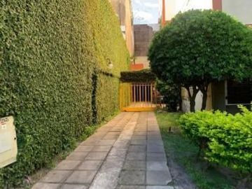 Venta Departamento 4 Ambientes en Parque Patricios Con Balcón Con Cochera Baulera