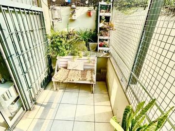 Venta Departamento Duplex en Palermo Hollywood Con Balcón Cochera Parrilla Pileta