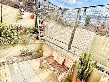 Venta Departamento Duplex en Palermo Hollywood Con Balcón Cochera Parrilla Pileta