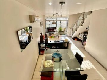 Venta Departamento Duplex en Palermo Hollywood Con Balcón Cochera Parrilla Pileta