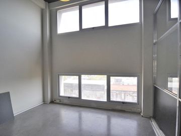 Oficinas en alquiler en Beccar - Centro Uruguay Norte -  6 cocheras
