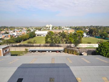 Oficinas en alquiler en Beccar - Centro Uruguay Norte -  6 cocheras