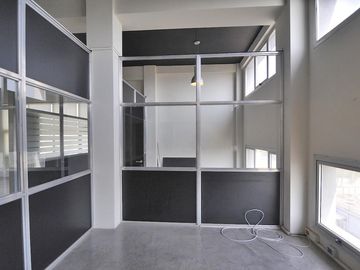 Oficinas en alquiler en Beccar - Centro Uruguay Norte -  6 cocheras