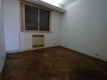 3 ambientes al frente con balcón APTO CRÉDITO