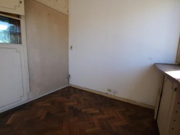 3 ambientes al frente con balcón APTO CRÉDITO