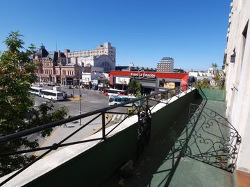 3 ambientes al frente con balcón APTO CRÉDITO