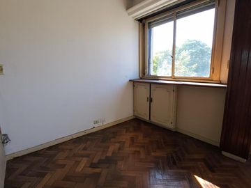 3 ambientes al frente con balcón APTO CRÉDITO