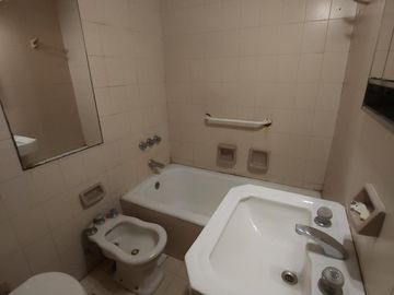 3 ambientes al frente con balcón APTO CRÉDITO