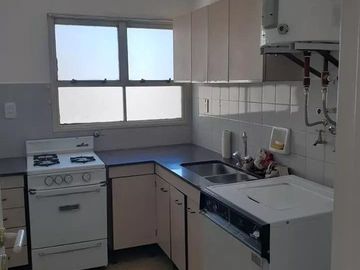 Departamento en Belgrano en venta, 3 ambientes con balcón (2)