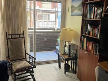 Departamento en Venta, Recoleta, Semi piso 4 ambientes con patio y cochera