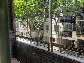 Departamento en Venta, Recoleta, Semi piso 4 ambientes con patio y cochera