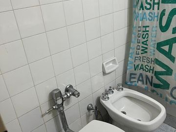 Departamento en Venta, Recoleta, Semi piso 4 ambientes con patio y cochera