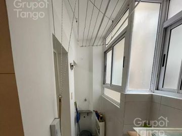 Venta Departamento Semipiso 3 Ambientes en Palermo Con Baulera