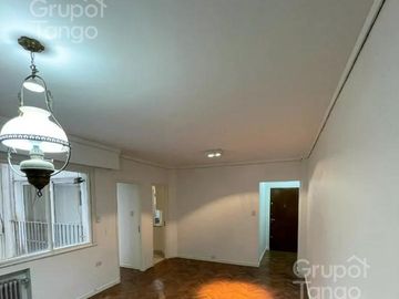 Venta Departamento Semipiso 3 Ambientes en Palermo Con Baulera