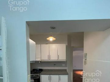 Venta Departamento Semipiso 3 Ambientes en Palermo Con Baulera