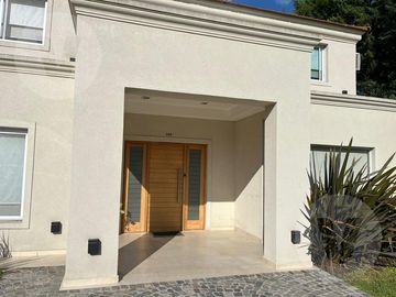 Casa en venta - Barrio Echeverria del Lago, Canning