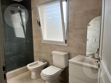 Casa en venta - Barrio Echeverria del Lago, Canning