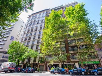 Venta Departamento 5 Ambientes Cochera y Baulera Recoleta
