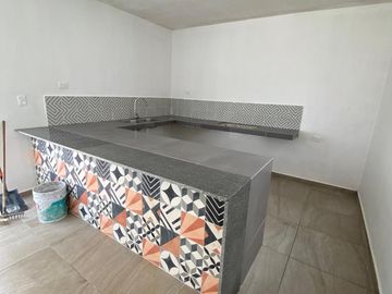 EN VENTA CASA CON JARDÍN EN PALMAS NUEVO ORIENTE, SE ACEPTA FOVISSSTE E INFONAVI