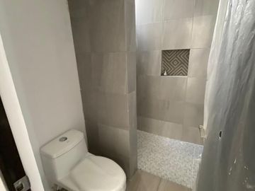 EN VENTA CASA CON JARDÍN EN PALMAS NUEVO ORIENTE, SE ACEPTA FOVISSSTE E INFONAVI